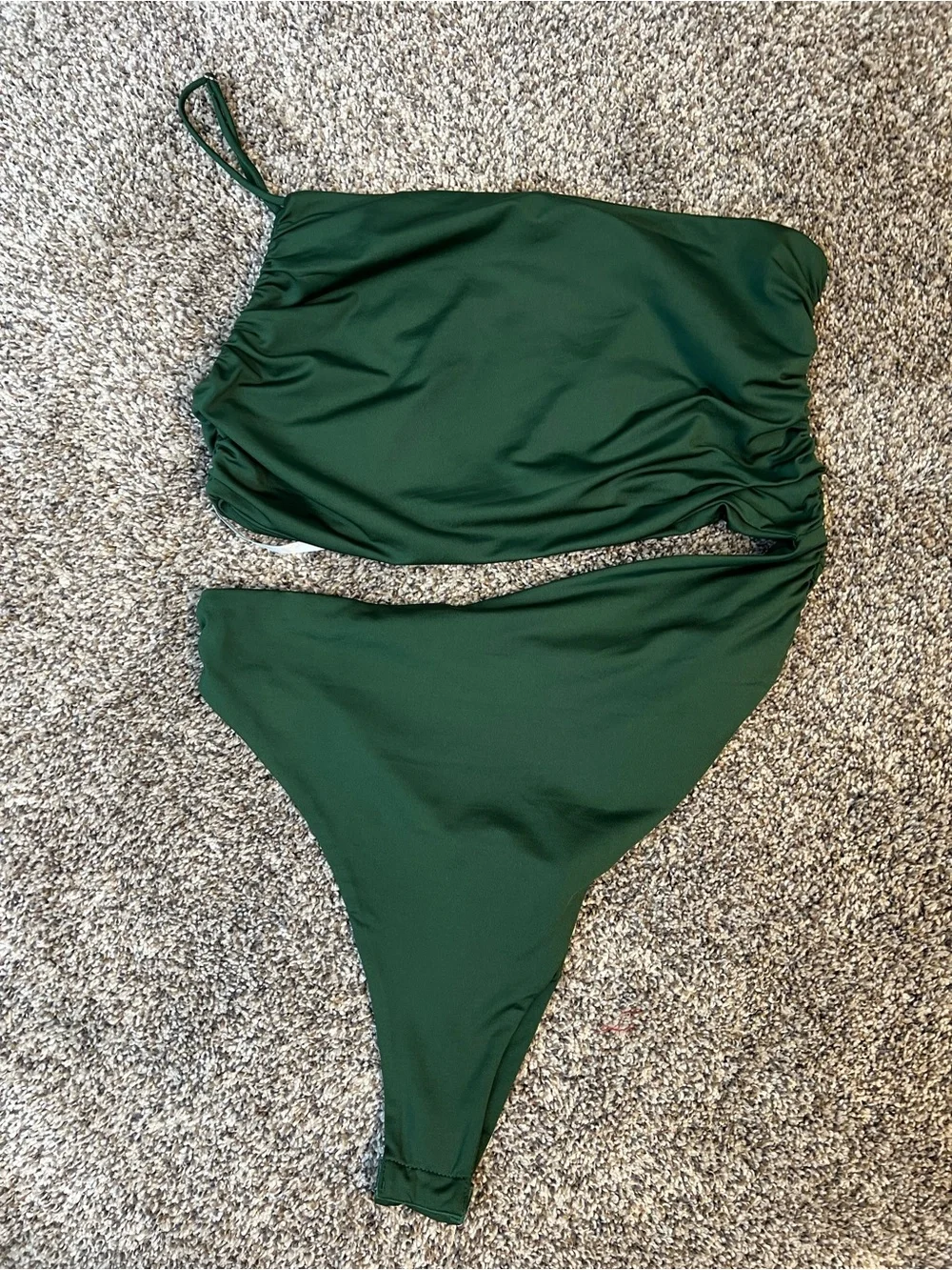 superdown olive green